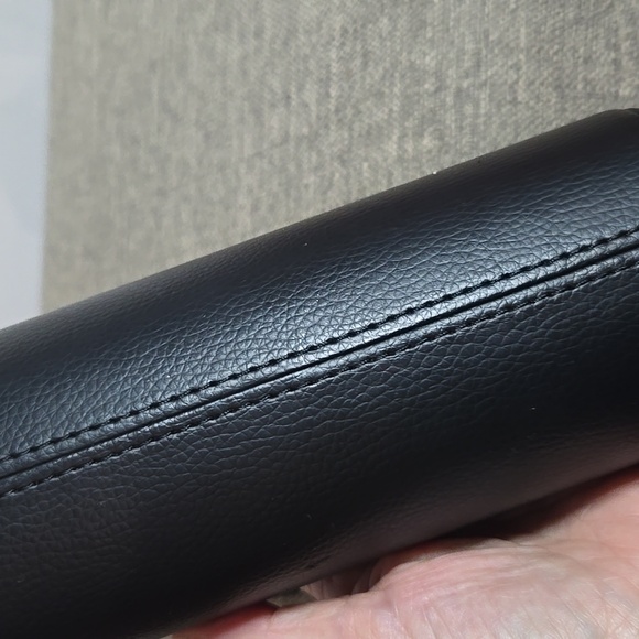 Cigar Humidor Amancy Black Faux Leather with Hygrometer on Lid - Picture 9 of 12